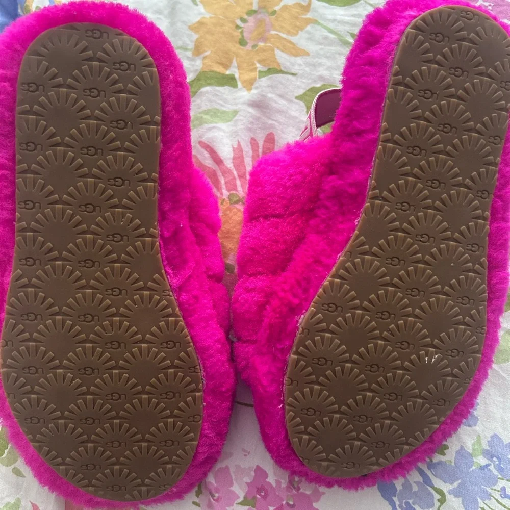 UGG Kids Bright Pink Fuzz Slide Slippers with Back Strap